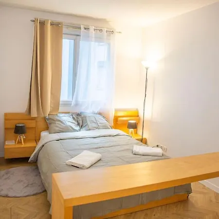 Apartmán Grand 2 Pieces Balcon Parking Porte Paris *
