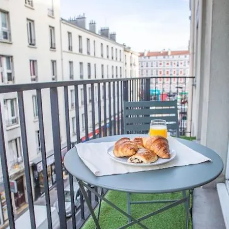 Grand 2 Pieces Balcon Parking Porte Paris Apartmán