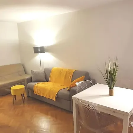 Grand 2 Pieces Balcon Parking Porte Paris *